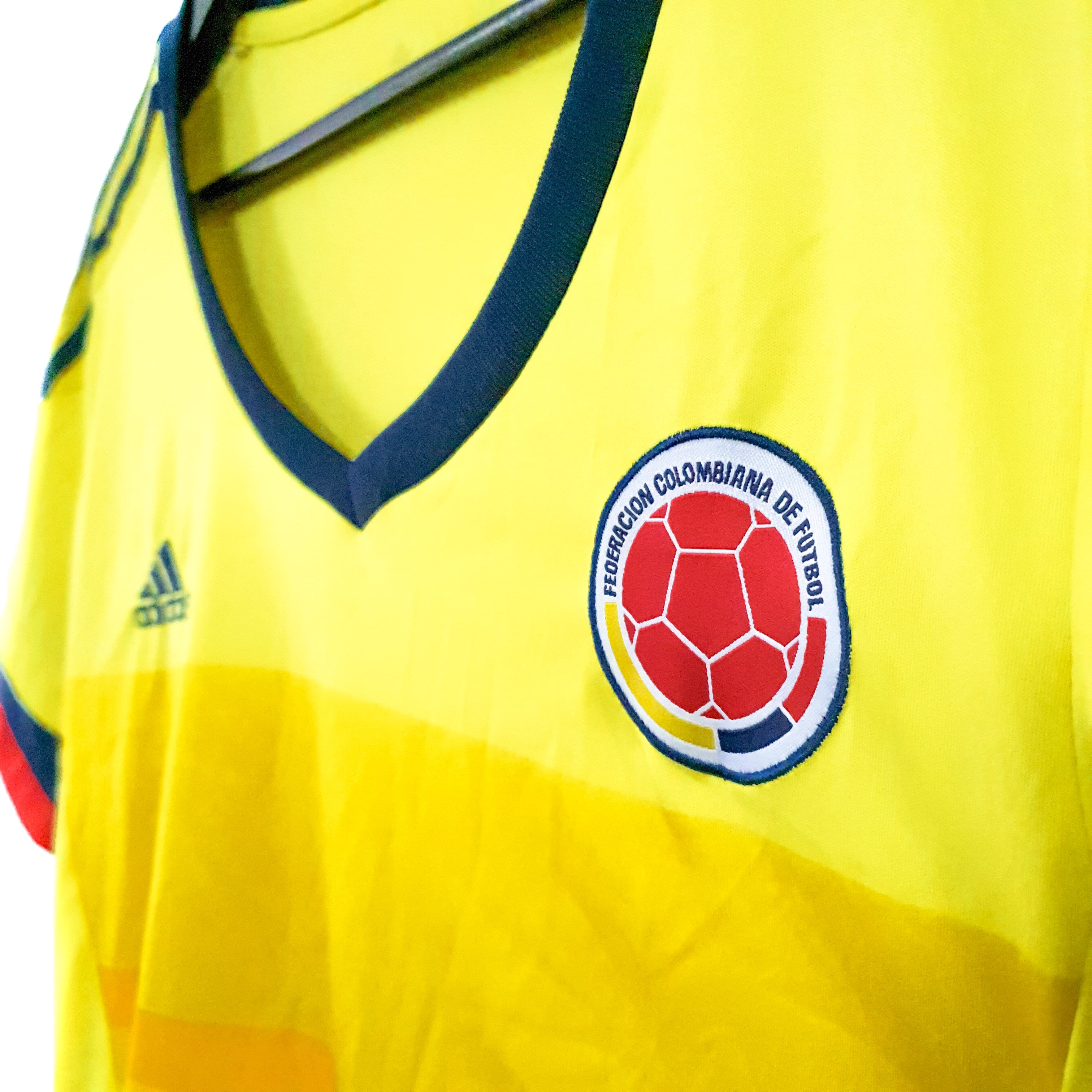 Colombia home womens football shirt 2015/17